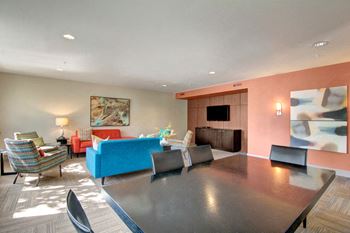 Greenwood wi-fi lounge